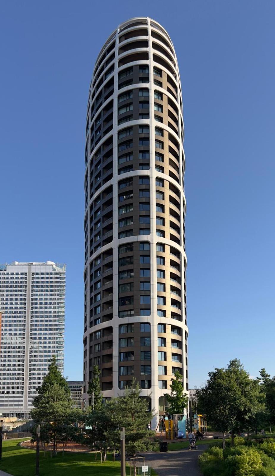 Sky Park 1 - Luxurious #Instaworthy Apartment In Downtown City Center With Included Parking, Best Address In Town Bratislava Exterior photo